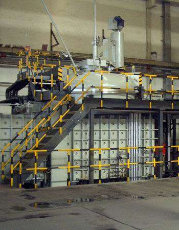 Continuous vacuum induction melting furnace